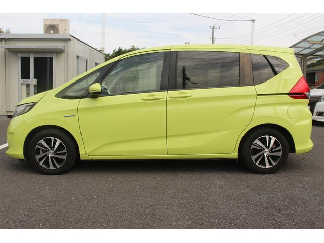 フリード＋ハイブリッド ハイブリッドＥＸ　純正ナビ　フルセグＴＶ　禁煙車　レーダークルーズコントロール　両側電動スライドドア　衝突軽減ブレーキ　レーンアシスト　ＥＴＣ　Ｂｌｕｅｔｏｏｔｈ接続カメラ　シートヒーター　プッシュスタート（14枚目）