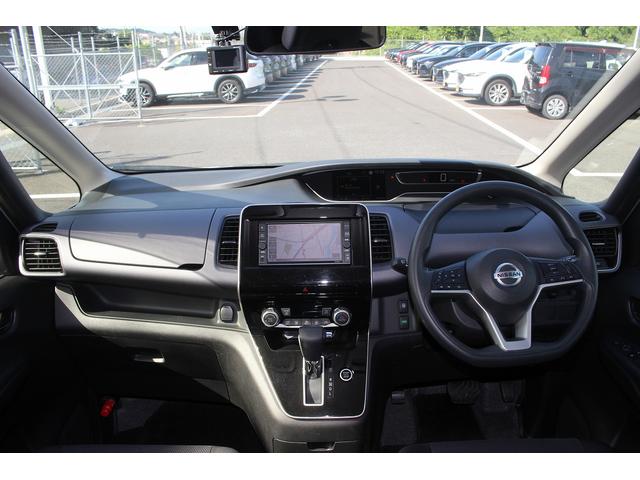 セレナ X 純正ナビ バックカメラ フルセグテレビ ブラインドスポットモニター クルーズコントロール プッシュスタート スマートキー Bluetooth接続(3枚目)