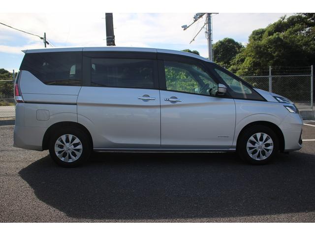 セレナ X 純正ナビ バックカメラ フルセグテレビ ブラインドスポットモニター クルーズコントロール プッシュスタート スマートキー Bluetooth接続(11枚目)