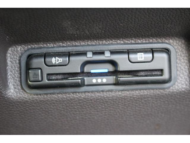 フリード+ハイブリッド ハイブリッドG 1オーナー 純正9型ナビ フルセグテレビ バックカメラ 両側電動スライドドア 衝突軽減ブレーキ 温熱シート LEDヘッドライト ETC スマートキー プッシュスタート(7枚目)