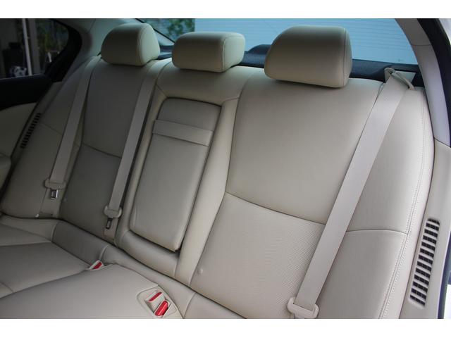 スカイライン 350GT ハイブリッド タイプSP 純正ナビ 禁煙車 アラウンドビューモニター フルセグ ベージュ本革電動シート シートヒーター LEDヘッド ETC クルーズコントロール 純正19インチアルミホイール クリアランスソナー(39枚目)