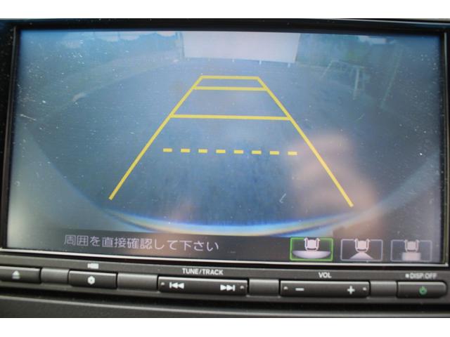 ジェイド ハイブリッド 純正ナビ 禁煙車 バックカメラ 地上デジタル放送 LEDヘッドライト 3列6人乗り クルーズコントロール 電動格納ミラー プッシュスタート オートライト 後席エアコン Bluetooth接続(5枚目)