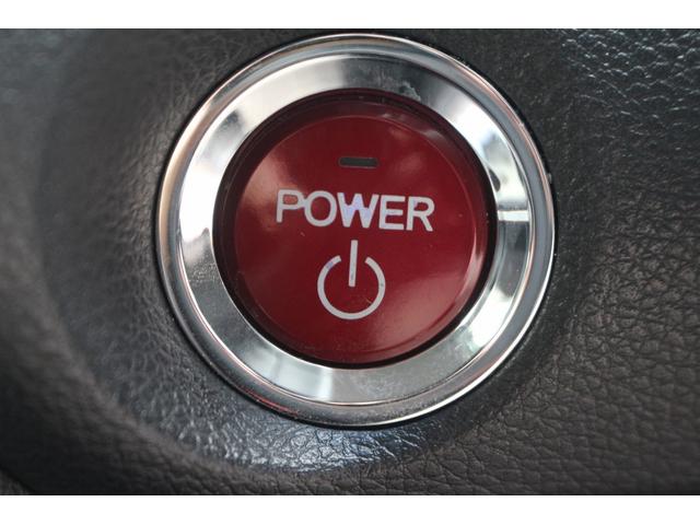 ジェイド ハイブリッド 純正ナビ 禁煙車 バックカメラ 地上デジタル放送 LEDヘッドライト 3列6人乗り クルーズコントロール 電動格納ミラー プッシュスタート オートライト 後席エアコン Bluetooth接続(6枚目)