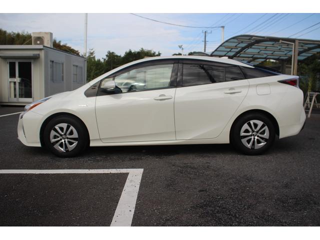 プリウス A 純正ナビ 禁煙車 バックカメラ フルセグ LEDヘッドライト ETC 衝突軽減ブレーキ レーダークルーズコントロール ブラインドスポットモニター ヘッドアップディスプレイ パーキングアシスト(15枚目)