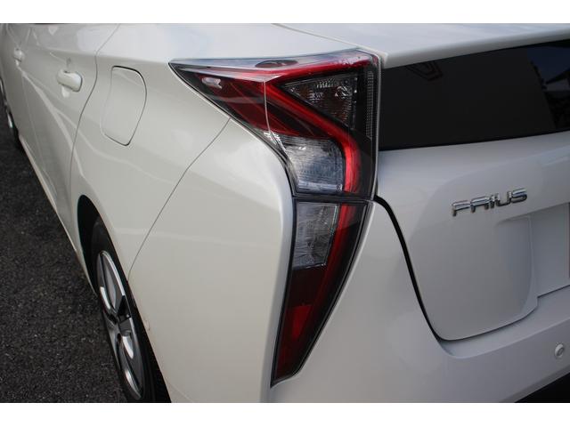 プリウス A 純正ナビ 禁煙車 バックカメラ フルセグ LEDヘッドライト ETC 衝突軽減ブレーキ レーダークルーズコントロール ブラインドスポットモニター ヘッドアップディスプレイ パーキングアシスト(22枚目)