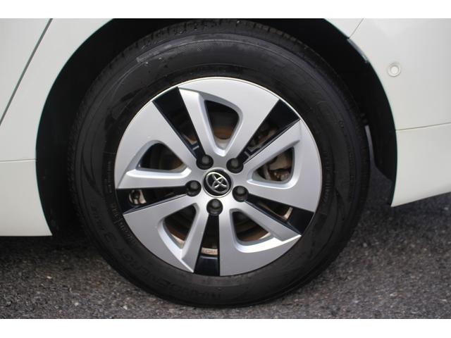 プリウス A 純正ナビ 禁煙車 バックカメラ フルセグ LEDヘッドライト ETC 衝突軽減ブレーキ レーダークルーズコントロール ブラインドスポットモニター ヘッドアップディスプレイ パーキングアシスト(29枚目)