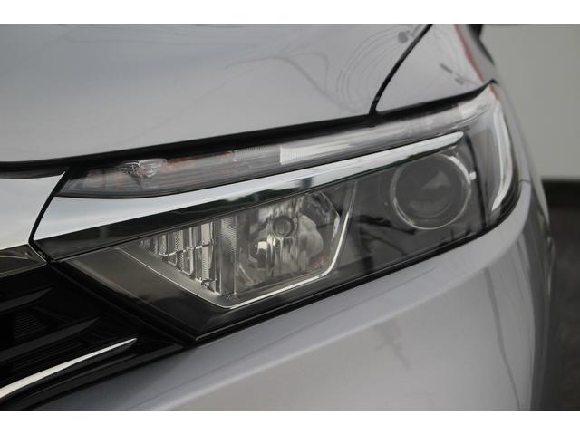 シャトル ハイブリッド ホンダセンシング 禁煙車 ナビ バックカメラ レーダークルーズコントロール ETC レーンキープアシスト スマートキー プラズマクラスター付オートエアコン ダークブルーインパネ加飾 Bluetooth接続(17枚目)