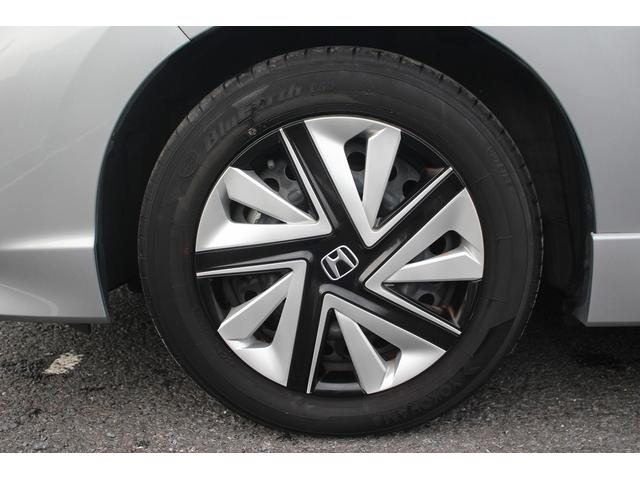 シャトル ハイブリッド ホンダセンシング 禁煙車 ナビ バックカメラ レーダークルーズコントロール ETC レーンキープアシスト スマートキー プラズマクラスター付オートエアコン ダークブルーインパネ加飾 Bluetooth接続(27枚目)