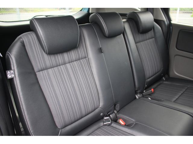 フリード＋ハイブリッド ハイブリッドＥＸ　純正９インチナビ　禁煙車　フルセグＴＶ　純正フリップダウンモニター　ＬＥＤヘッドライト　両側電動スライドドア　バックカメラ　シートヒーター　ハーフレザーシート　衝突軽減ブレーキ　レーンアシスト（35枚目）