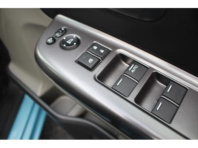 フリード＋ハイブリッド ハイブリッドＥＸ　純正９インチナビ　禁煙車　フルセグＴＶ　純正フリップダウンモニター　ＬＥＤヘッドライト　両側電動スライドドア　バックカメラ　シートヒーター　ハーフレザーシート　衝突軽減ブレーキ　レーンアシスト（49枚目）