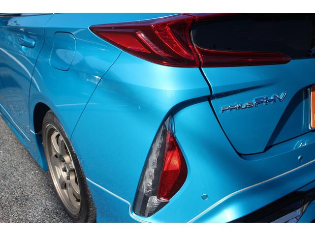 プリウスPHV Aプレミアム モデリスタエアロ 純正11.6型ナビ 禁煙車 バックカメラ フルセグTV 温熱黒革シート ETC ハンドルヒーター 衝突軽減システム 電動シート ブラインドスポットモニター クルーズコントロール(16枚目)