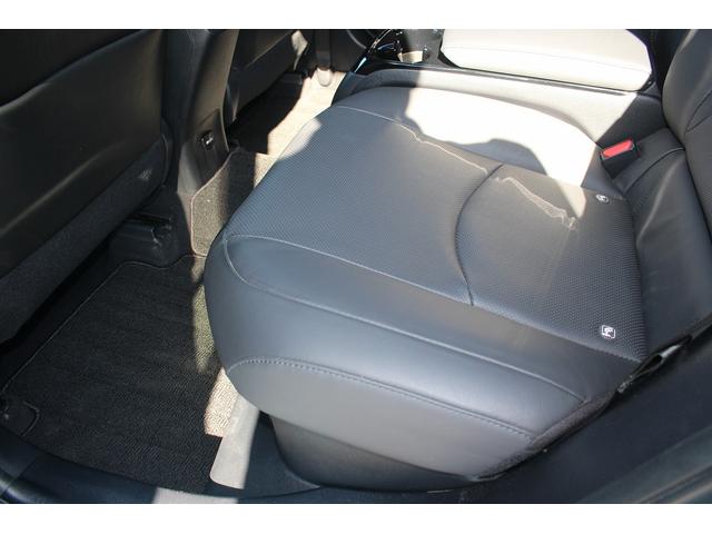 プリウスPHV Aプレミアム モデリスタエアロ 純正11.6型ナビ 禁煙車 バックカメラ フルセグTV 温熱黒革シート ETC ハンドルヒーター 衝突軽減システム 電動シート ブラインドスポットモニター クルーズコントロール(35枚目)