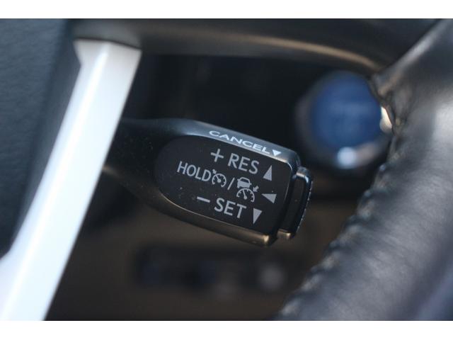 プリウスPHV Aプレミアム モデリスタエアロ 純正11.6型ナビ 禁煙車 バックカメラ フルセグTV 温熱黒革シート ETC ハンドルヒーター 衝突軽減システム 電動シート ブラインドスポットモニター クルーズコントロール(46枚目)