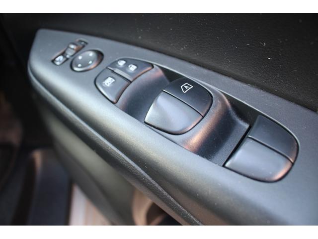 セレナ ハイウェイスター　パナソニック９型ナビ　　禁煙車　ＬＥＤヘッドライト　バックカメラ　地デジ　両側電動スライドドア　クルーズコントロール　８人乗り　純正１６インチアルミホイール　ＥＴＣ　スマートキー　プッシュスタート（51枚目）