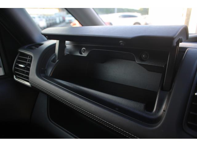 セレナ ハイウェイスター　パナソニック９型ナビ　　禁煙車　ＬＥＤヘッドライト　バックカメラ　地デジ　両側電動スライドドア　クルーズコントロール　８人乗り　純正１６インチアルミホイール　ＥＴＣ　スマートキー　プッシュスタート（65枚目）