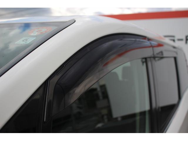 エスクァイア Ｇｉ　純正９型ナビ　バックカメラ　フルセグテレビ　黒革シート　シートヒーター　７人乗り　両側電動スライドドア　クルーズコントロール　ＬＥＤヘッドライト　ＥＴＣ　スマートキー　プッシュスタート（20枚目）