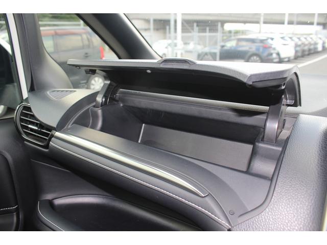 エスクァイア Ｇｉ　純正９型ナビ　バックカメラ　フルセグテレビ　黒革シート　シートヒーター　７人乗り　両側電動スライドドア　クルーズコントロール　ＬＥＤヘッドライト　ＥＴＣ　スマートキー　プッシュスタート（64枚目）