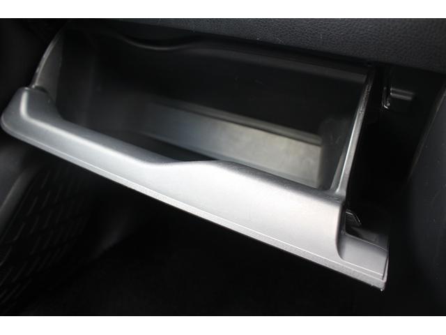 エスクァイア Ｇｉ　純正９型ナビ　バックカメラ　フルセグテレビ　黒革シート　シートヒーター　７人乗り　両側電動スライドドア　クルーズコントロール　ＬＥＤヘッドライト　ＥＴＣ　スマートキー　プッシュスタート（65枚目）