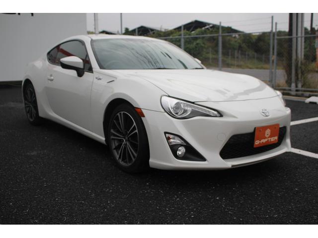 ８６ ＧＴリミテッド　ナビ　禁煙車　フルセグＴＶ　シートヒーター　純正１７インチアルミホイール　パドルシフト　バックカメラ　ＥＴＣ　スマートキー　プッシュスタート　電動格納式ミラー（10枚目）