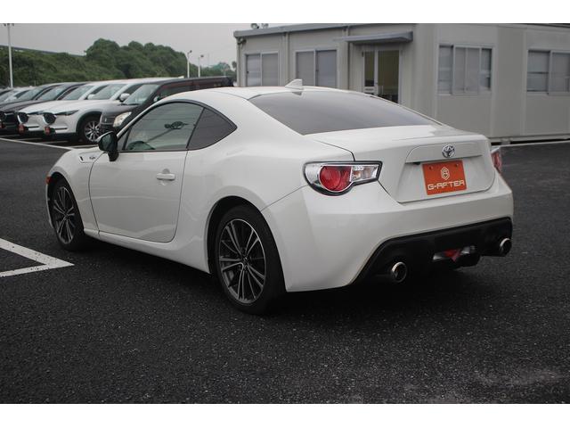 ８６ ＧＴリミテッド　ナビ　禁煙車　フルセグＴＶ　シートヒーター　純正１７インチアルミホイール　パドルシフト　バックカメラ　ＥＴＣ　スマートキー　プッシュスタート　電動格納式ミラー（14枚目）