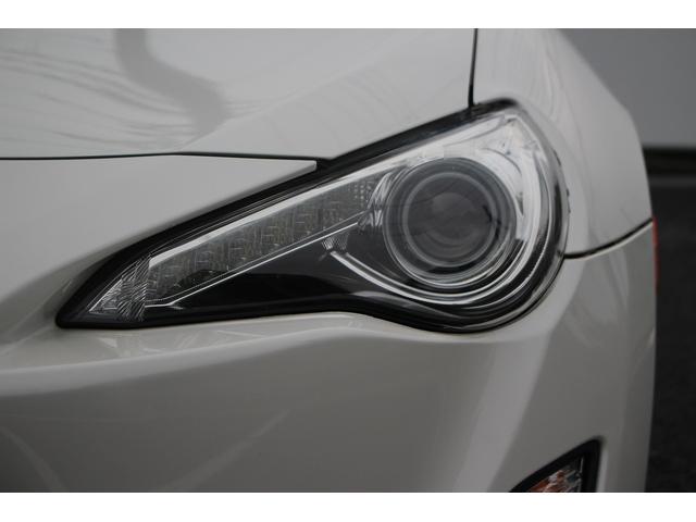 ８６ ＧＴリミテッド　ナビ　禁煙車　フルセグＴＶ　シートヒーター　純正１７インチアルミホイール　パドルシフト　バックカメラ　ＥＴＣ　スマートキー　プッシュスタート　電動格納式ミラー（19枚目）