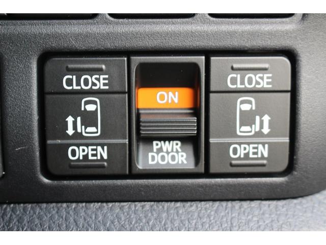 ノア Si フリップダウンモニター 禁煙車 アルパイン9型ナビ バックカメラ フルセグTV 両側電動スライドドア 黒半革シート ETC クルーズコントロール 衝突軽減ブレーキ LEDヘッドライト 7人乗り(7枚目)