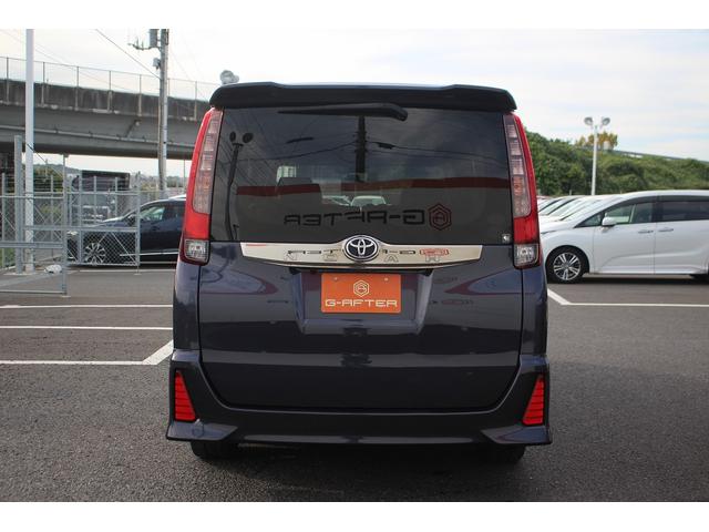 ノア Si フリップダウンモニター 禁煙車 アルパイン9型ナビ バックカメラ フルセグTV 両側電動スライドドア 黒半革シート ETC クルーズコントロール 衝突軽減ブレーキ LEDヘッドライト 7人乗り(13枚目)