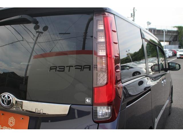 ノア Si フリップダウンモニター 禁煙車 アルパイン9型ナビ バックカメラ フルセグTV 両側電動スライドドア 黒半革シート ETC クルーズコントロール 衝突軽減ブレーキ LEDヘッドライト 7人乗り(21枚目)