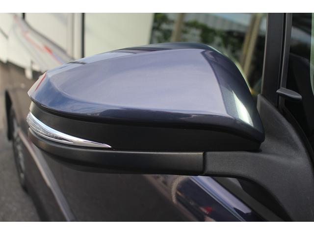 ノア Si フリップダウンモニター 禁煙車 アルパイン9型ナビ バックカメラ フルセグTV 両側電動スライドドア 黒半革シート ETC クルーズコントロール 衝突軽減ブレーキ LEDヘッドライト 7人乗り(23枚目)