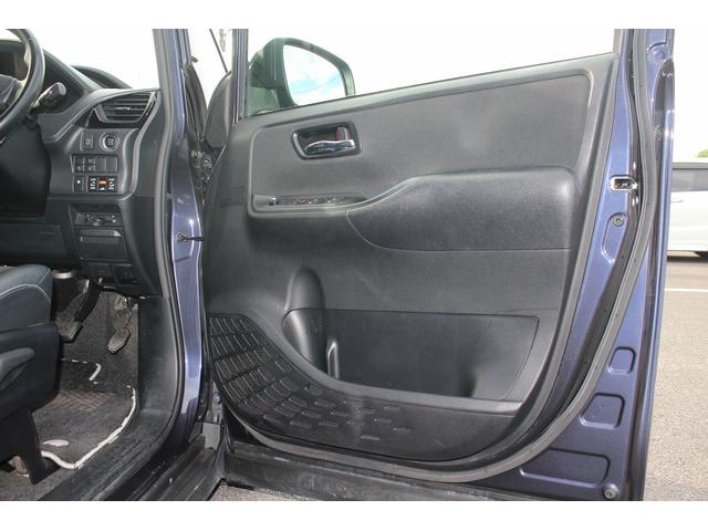 ノア Si フリップダウンモニター 禁煙車 アルパイン9型ナビ バックカメラ フルセグTV 両側電動スライドドア 黒半革シート ETC クルーズコントロール 衝突軽減ブレーキ LEDヘッドライト 7人乗り(34枚目)