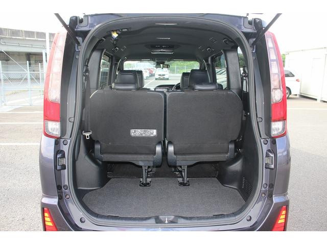 ノア Si フリップダウンモニター 禁煙車 アルパイン9型ナビ バックカメラ フルセグTV 両側電動スライドドア 黒半革シート ETC クルーズコントロール 衝突軽減ブレーキ LEDヘッドライト 7人乗り(40枚目)