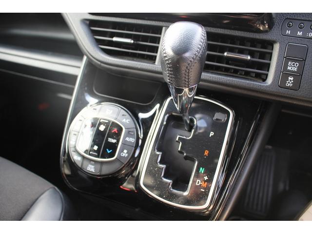 ノア Si フリップダウンモニター 禁煙車 アルパイン9型ナビ バックカメラ フルセグTV 両側電動スライドドア 黒半革シート ETC クルーズコントロール 衝突軽減ブレーキ LEDヘッドライト 7人乗り(59枚目)