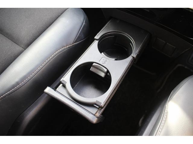 ノア Si フリップダウンモニター 禁煙車 アルパイン9型ナビ バックカメラ フルセグTV 両側電動スライドドア 黒半革シート ETC クルーズコントロール 衝突軽減ブレーキ LEDヘッドライト 7人乗り(61枚目)