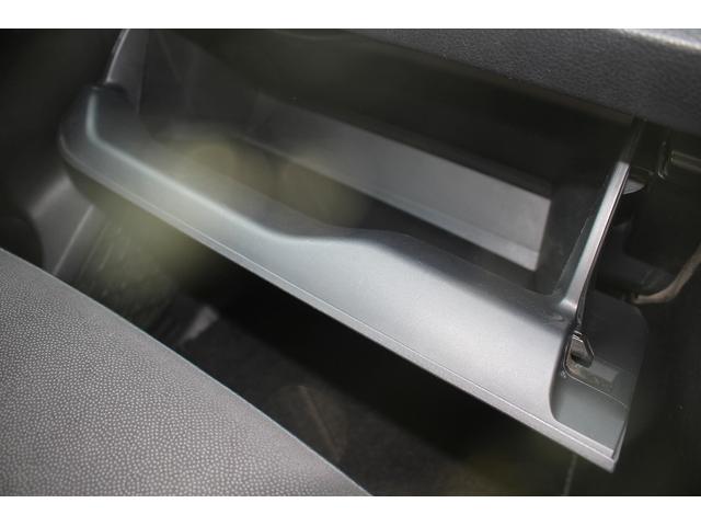 ノア Si フリップダウンモニター 禁煙車 アルパイン9型ナビ バックカメラ フルセグTV 両側電動スライドドア 黒半革シート ETC クルーズコントロール 衝突軽減ブレーキ LEDヘッドライト 7人乗り(64枚目)