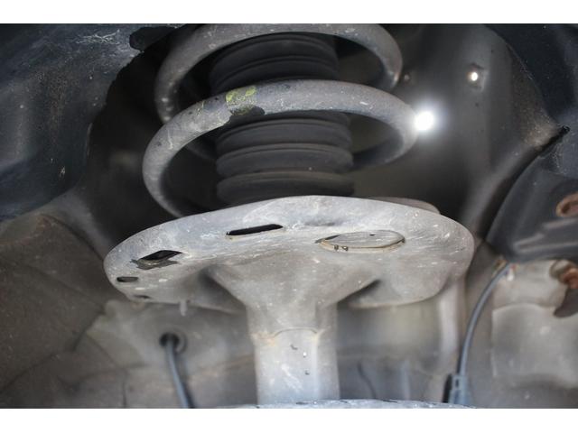 ノア Si フリップダウンモニター 禁煙車 アルパイン9型ナビ バックカメラ フルセグTV 両側電動スライドドア 黒半革シート ETC クルーズコントロール 衝突軽減ブレーキ LEDヘッドライト 7人乗り(68枚目)