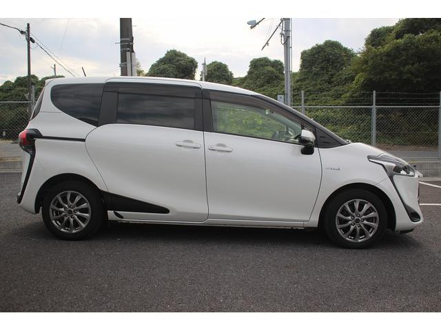 シエンタ ハイブリッドG クエロ 後期型 禁煙車 ナビ 360°カメラ 地デジ LEDヘッドライト 両側電動スライドドア シートヒーター ステアリングヒーター ETC クルーズコントロール 衝突軽減ブレーキ スマートキー(10枚目)