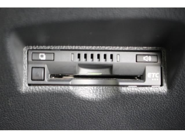 プリウス Aツーリングセレクション 後期型 禁煙車 フルエアロ 純正8型ディスプレイオーディオ 360°カメラ フルセグTV 温熱黒革シート ETC クルーズコントロール LEDヘッドライト 自動駐車システム ブラインドスポットモニター(6枚目)