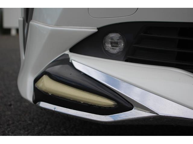 プリウス Aツーリングセレクション 後期型 禁煙車 フルエアロ 純正8型ディスプレイオーディオ 360°カメラ フルセグTV 温熱黒革シート ETC クルーズコントロール LEDヘッドライト 自動駐車システム ブラインドスポットモニター(17枚目)