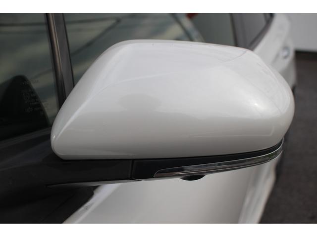 プリウス Aツーリングセレクション 後期型 禁煙車 フルエアロ 純正8型ディスプレイオーディオ 360°カメラ フルセグTV 温熱黒革シート ETC クルーズコントロール LEDヘッドライト 自動駐車システム ブラインドスポットモニター(24枚目)