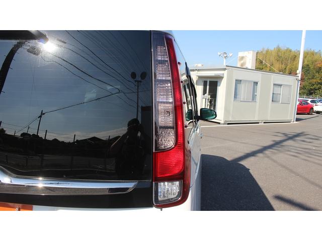 エスクァイア ハイブリッドGi TRDフルエアロ 禁煙車 純正9型ナビ フルセグTV 両側電動スライドドア シートヒーター LEDヘッドライト バックカメラ クルーズコントロール ETC2.0 衝突軽減ブレーキ スマートキー(23枚目)