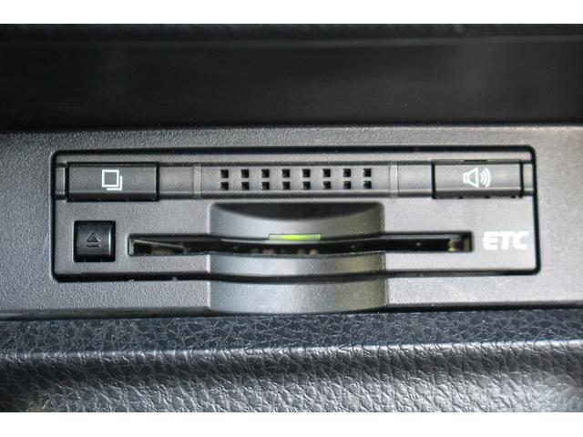 TOYOTA NOAH HYBRID X