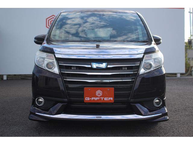 TOYOTA NOAH HYBRID X