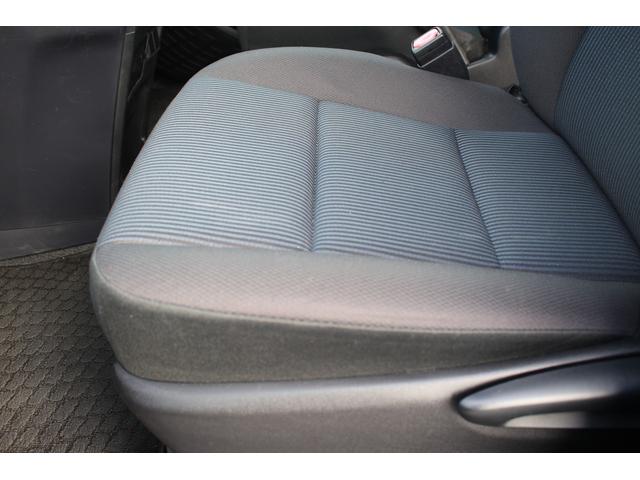 TOYOTA NOAH HYBRID X