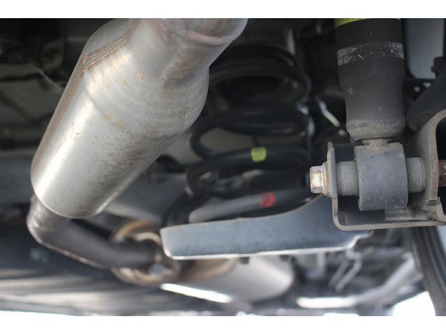 TOYOTA NOAH HYBRID X