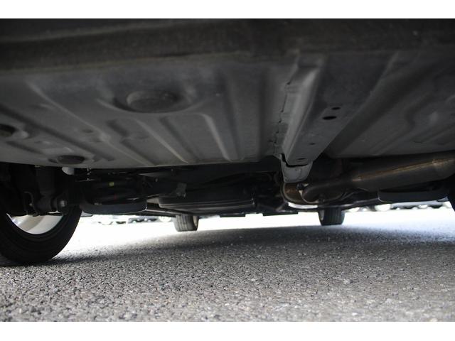 TOYOTA NOAH HYBRID X