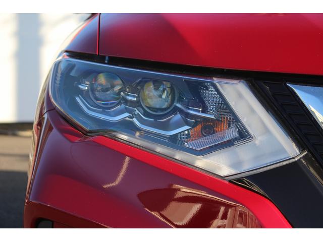 エクストレイル ２０Ｘｉ　プロパイロット　禁煙車　純正９型ナビ　アラウンドビューモニター　電動リアゲート　ＬＥＤヘッドライト　純正１８インチアルミホイール　ＥＴＣ　スマートキー　プッシュスタート　電動格納式ミラー（11枚目）