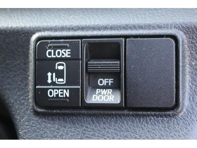 シエンタ Ｘ　禁煙車　７人乗り　純正ナビ　フルセグＴＶ　バックカメラ　電動スライドドア　ＥＴＣ　電動格納ミラー（4枚目）