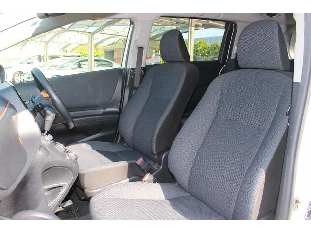 シエンタ Ｘ　禁煙車　７人乗り　純正ナビ　フルセグＴＶ　バックカメラ　電動スライドドア　ＥＴＣ　電動格納ミラー（48枚目）