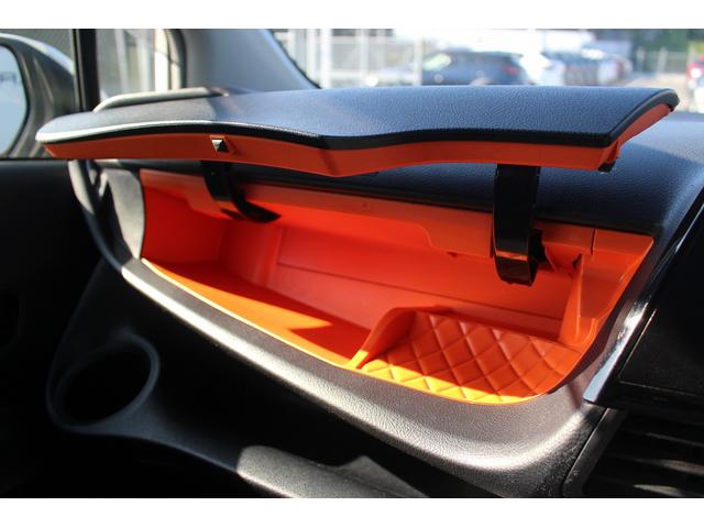 シエンタ Ｘ　禁煙車　７人乗り　純正ナビ　フルセグＴＶ　バックカメラ　電動スライドドア　ＥＴＣ　電動格納ミラー（62枚目）