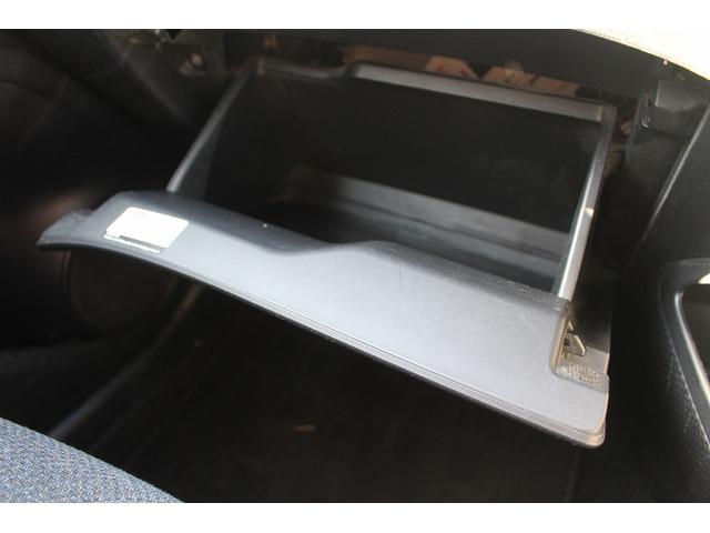 シエンタ Ｘ　禁煙車　７人乗り　純正ナビ　フルセグＴＶ　バックカメラ　電動スライドドア　ＥＴＣ　電動格納ミラー（63枚目）